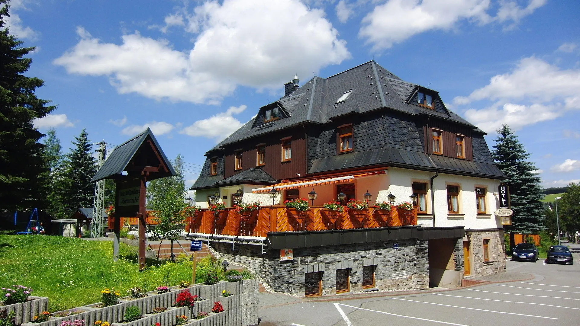 Wo in der Nähe von Bärenstein übernachten: 4 Familienhotels im Erzgebirge